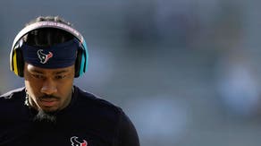 Texans Wideout Stefon Diggs Done For The Year After Tearing ACL Against Colts