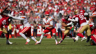 Chiefs Used Backup O-Linemen To Shield Starters From Sun On Visiting Sideline