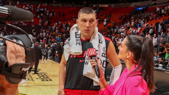 Tyler Herro fans argue with post-game interview