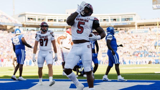 South Carolina Gamecocks RB Raheim Sanders celebrates a touchdown vs. the Kentucky Wildcats at Kroger Field. (Jordan Prather-Imagn Images) (Jordan Prather-Imagn Images)