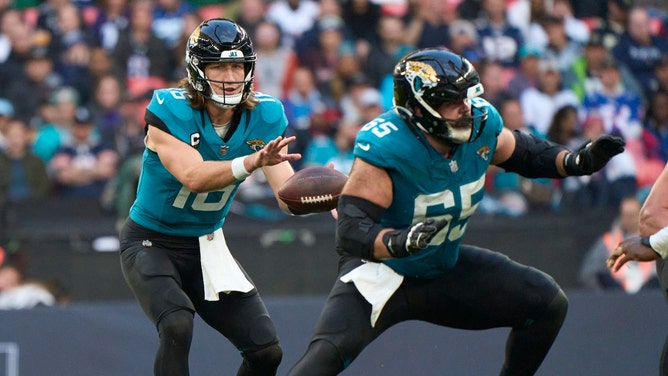 The Jacksonville Jaguars +4 over the Green Bay Packers is one of my Circa Million VI NFL handicapping contest picks for Week 8. (Peter van den Berg-Imagn Images)