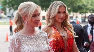 Gracie Hunt had a big week on the water, Sydney Sweeney joined her, and the Libs are freaking out over RFK Jr.