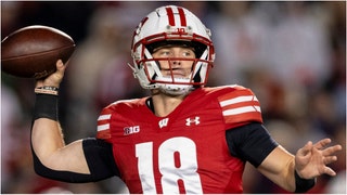 Wisconsin Fans flip out after losing to Oregon. (Credit: Getty Images)