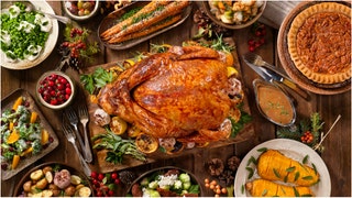 A viral Reddit thread is sharing stories about what ruined Thanksgiving. Read the funniest stories. OutKick's David Hookstead reacts. (Credit: Getty Images)