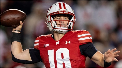 Wisconsin Fans flip out after losing to Oregon. (Credit: Getty Images)