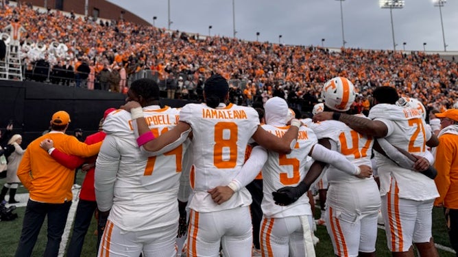 Tennessee defeats Vanderbilt to clinch a College Football Playoff Spot