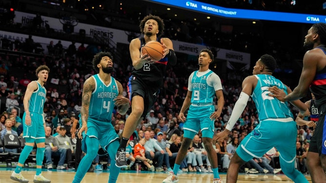 Detroit Pistons PG Cade Cunningham drives to the basket on the Charlotte Hornets at Spectrum Center in North Carolina. (Jim Dedmon-Imagn Images)
