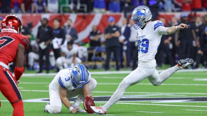 Detroit Lions PK Jake Bates kicks a game-winning field goal with time expiring vs. the Houston Texans at NRG Stadium. (Troy Taormina-Imagn Images)