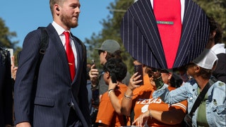 Texas QB Quinn Ewers Rocks Trump Tie Clip Ahead Of College Football Playoff Game