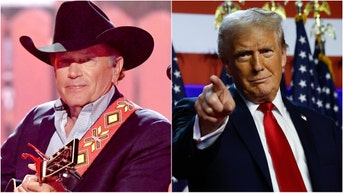 George Strait does the Donald Trump dance. (Credit: Getty Images)