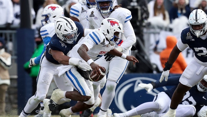 The Penn State Nittany Lions meet the Boise State Broncos in the Fiesta Bowl in the 2024-25 College Football Playoff quarterfinals New Year's Eve 2024. (Matthew O'Haren-Imagn Images)