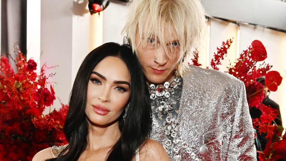 machine gun kelly and a pregnant megan fox have broken up