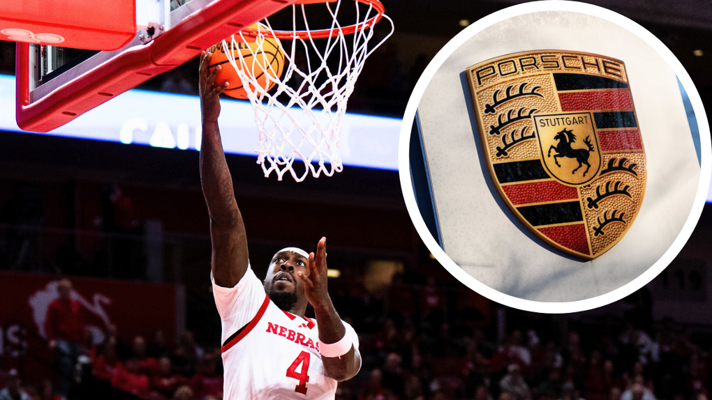 Nebraska Basketball Fan Drains 90-Foot Putt To Win A Porsche