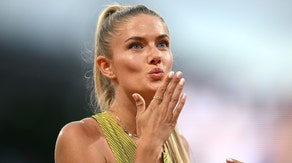 world's sexiest athlete alica schmidt hair flip on the track