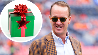 Peyton Manning Shares Fiery Hot Take On Christmas Gifts For O-Linemen