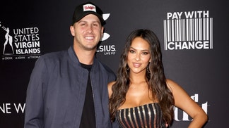 sports illustrated swimsuit model christen harper viral bikini video