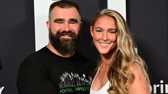 kylie kelce pickup line about his package tinder jason kelce