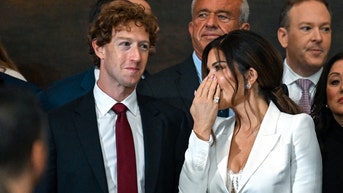 mark zuckerberg staring lauren sanchez boobs donald trump inauguration