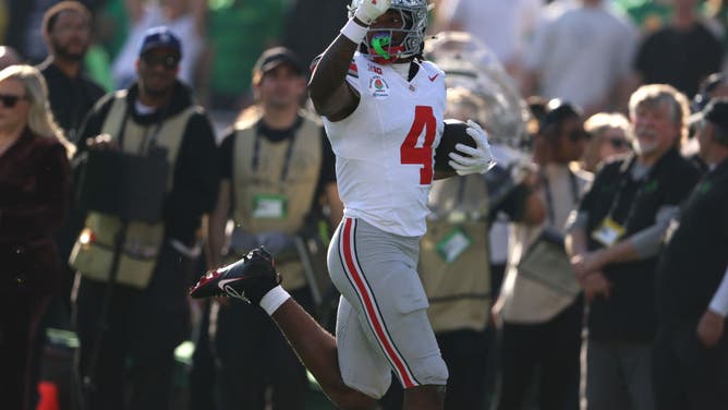 Ohio State destroys Oregon in Rose Bowl