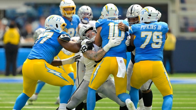 The Las Vegas Raiders +4 over the Los Angeles Chargers is one of my picks in Week 18 of the Circa Million VI NFL Handicapping Contest. (Photo credit: Jayne Kamin-Oncea-Imagn Images)