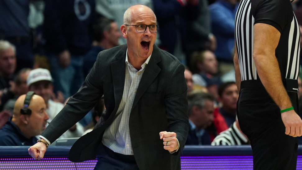 Dan Hurley Loses It On Referee: ‘I’m The Best Coach In The F***ing Sport!'