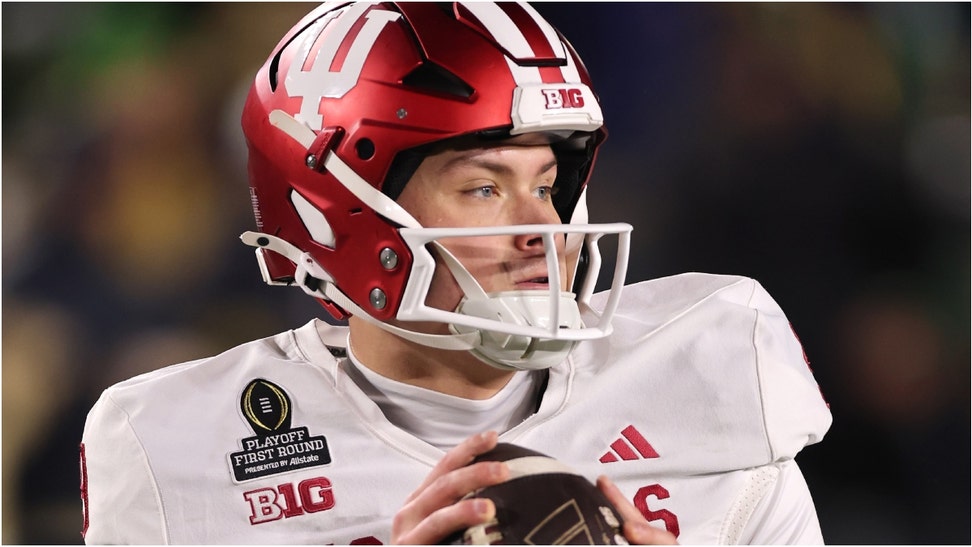 Indiana QB Kurtis Rourke played the entire season with a torn ACL. (Credit: Getty Images)