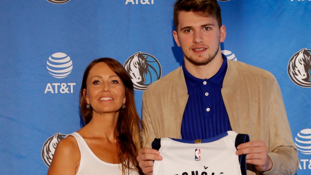 luka doncic draft night mom mirjam poterbin lakers