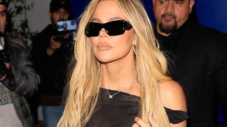 khloe kardashian works out to get laid