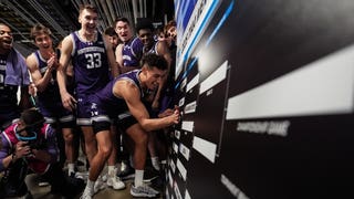 Northwestern had to sleep in a hotel without AC before playing Minnesota in the Big Ten Tournament on Wednesday

Via: Northwestern Basketball