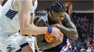 The Gonzaga/Saint Mary's basketball game featured an insane stat line. The teams shot a combined 1-31 from three. (Photo by Ethan Miller/Getty Images)