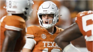 Texas AD Chris Del Conte says the Longhorns will continue to schedule hard non-conference games. (Credit: Getty Images)