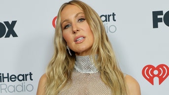 nikki glaser hot husband sexual fetish ozempic plastic surgery tan