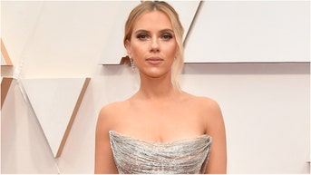 Actress Scarlett Johansson has no interest in taking photos with fans in public. What was her explanation? Why doesn't she take photos in public? (Photo by Amy Sussman/Getty Images)