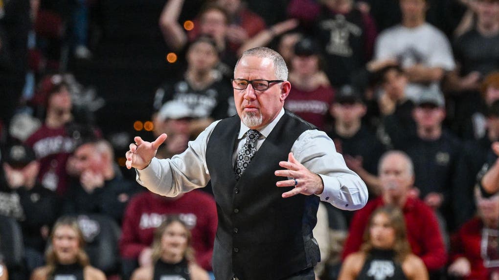 Buzz Williams leaving Texas A&M for Maryland