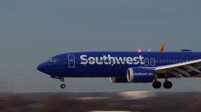 southwest airlines passenger took her clothes off and defecated in her seat