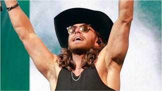 Country music singer Warren Zeiders got into a heated verbal exchange with a fan during a recent show. Watch a video of the moment. (Photo by Jason Kempin/Getty Images)