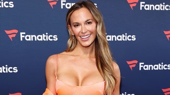 jena sims mini-golf course bikini the masters