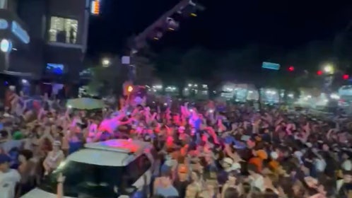 Florida fans celebrate in Gainesville after the Gators win national championship

Via: Luke Adragna