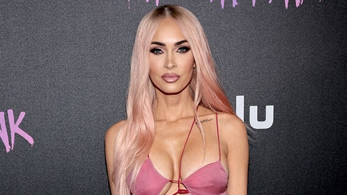 ufc fighter colby covington claims megan fox slid into his dms favorite ufc bad guy