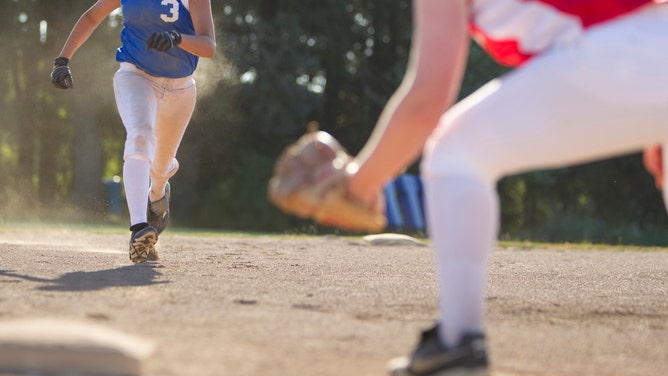 brawl texas high school softball game