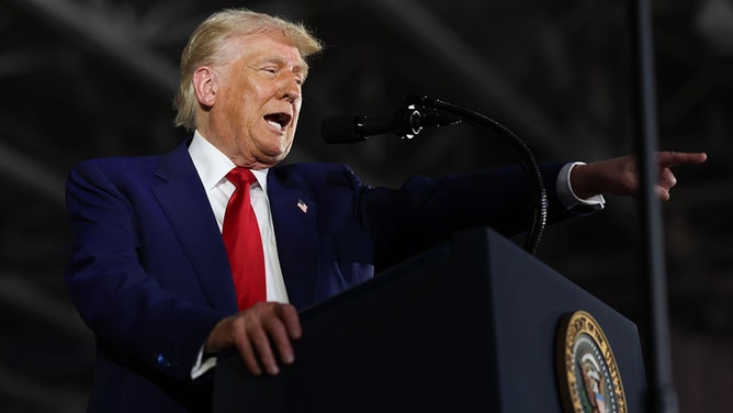 Donald Trump still has his rally fastball, and he proved it last night in Michigan.
