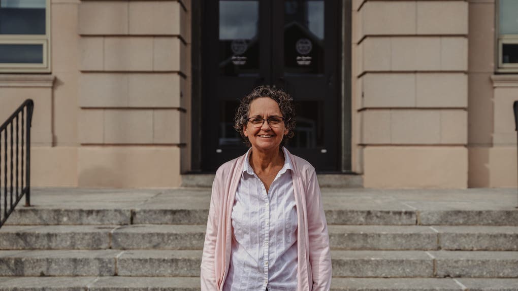 Beth Scaer suing her school board 