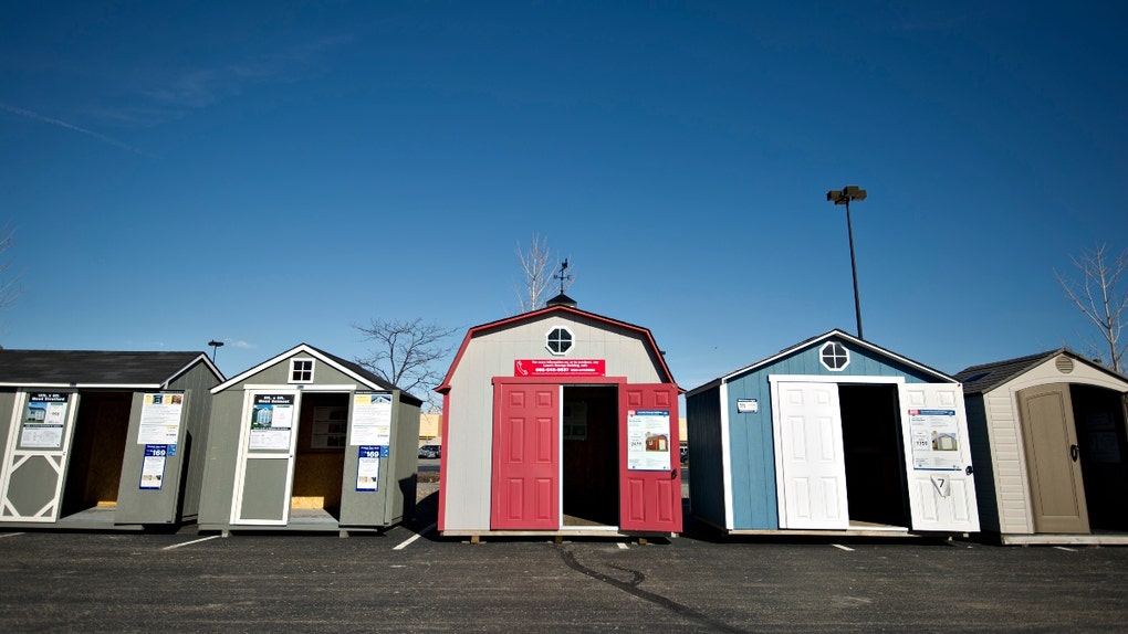 naked man louisiana lowe's tool shed vaseline