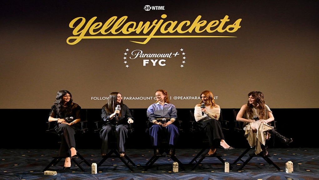 SHOWTIME YELLOWJACKETS