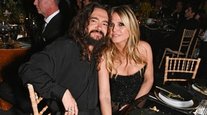 supermodel heidi klum thong bikini butt grabbed her husband's crotch