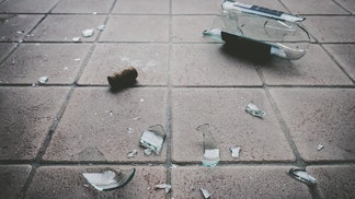 naked woman threw bottles at hotel guests because her lord and savior michael jackson told her to