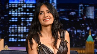 salma hayek topless behind the scenes sports illustrated swimsuit