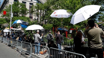 The trial of Sean 'Diddy' Combs takes a nasty turn on Day 1, right outside the courtroom. 