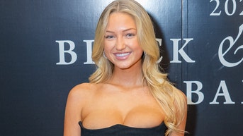 viral ring girl sydney thomas wants a guy with a big heart and big brain