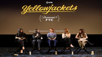 SHOWTIME YELLOWJACKETS